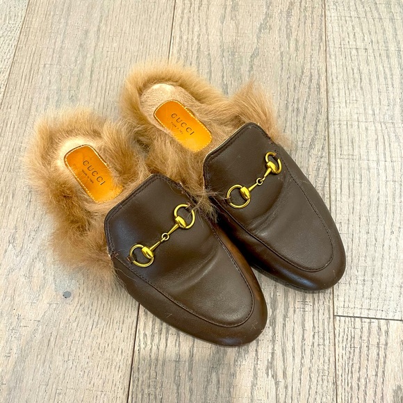 Gucci fur slippers